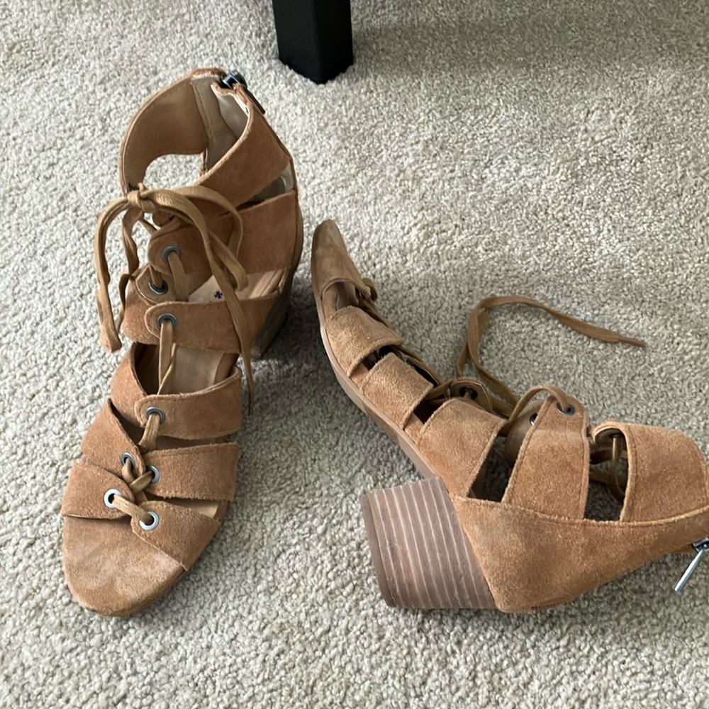 Women's Tan Suede Lace-Up Sandals